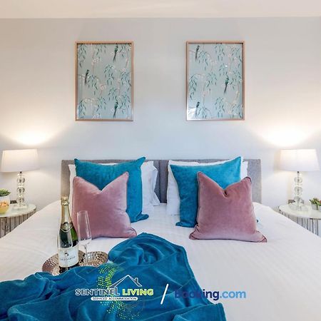 Windsor Flat 2 Bed By Sentinel Living With Free Wifi And Parkingアパートメント エクステリア 写真