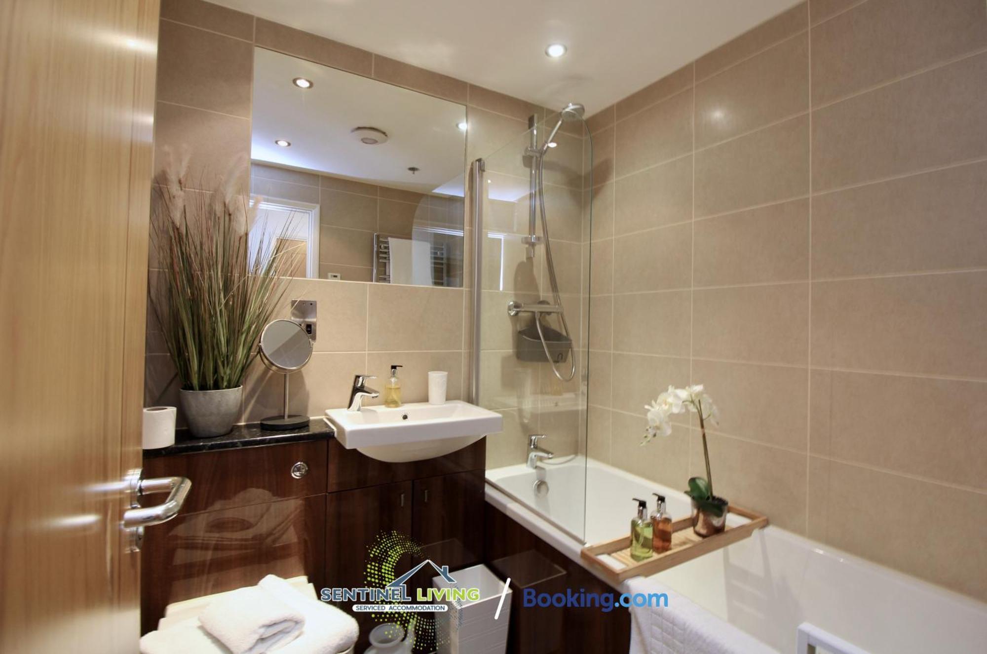 Windsor Flat 2 Bed By Sentinel Living With Free Wifi And Parkingアパートメント エクステリア 写真