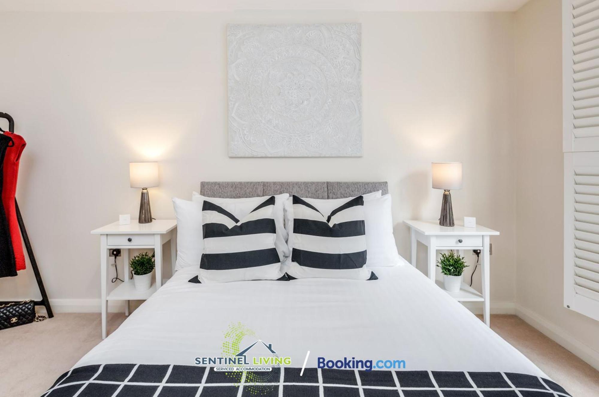 Windsor Flat 2 Bed By Sentinel Living With Free Wifi And Parkingアパートメント エクステリア 写真