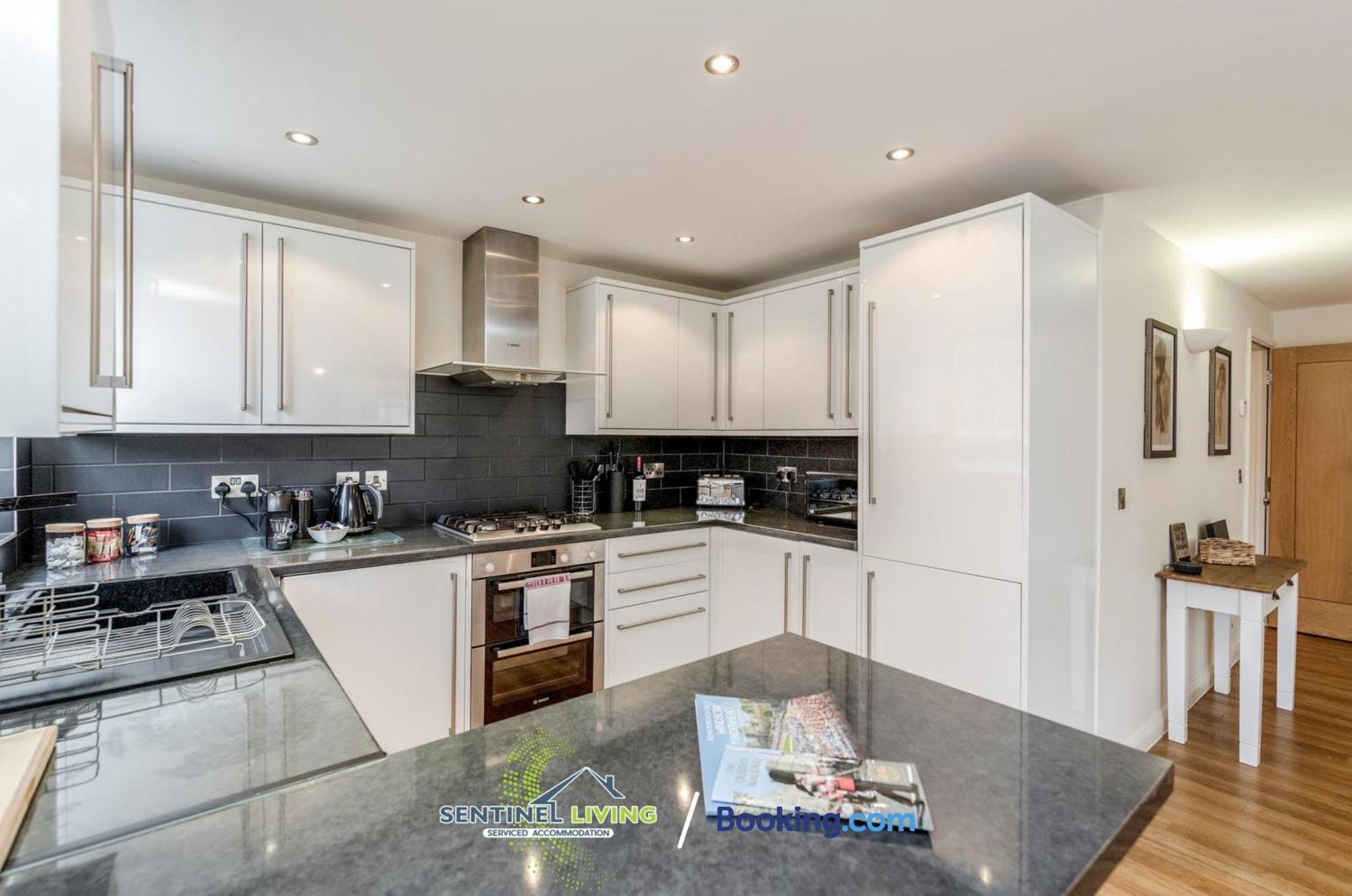 Windsor Flat 2 Bed By Sentinel Living With Free Wifi And Parkingアパートメント エクステリア 写真