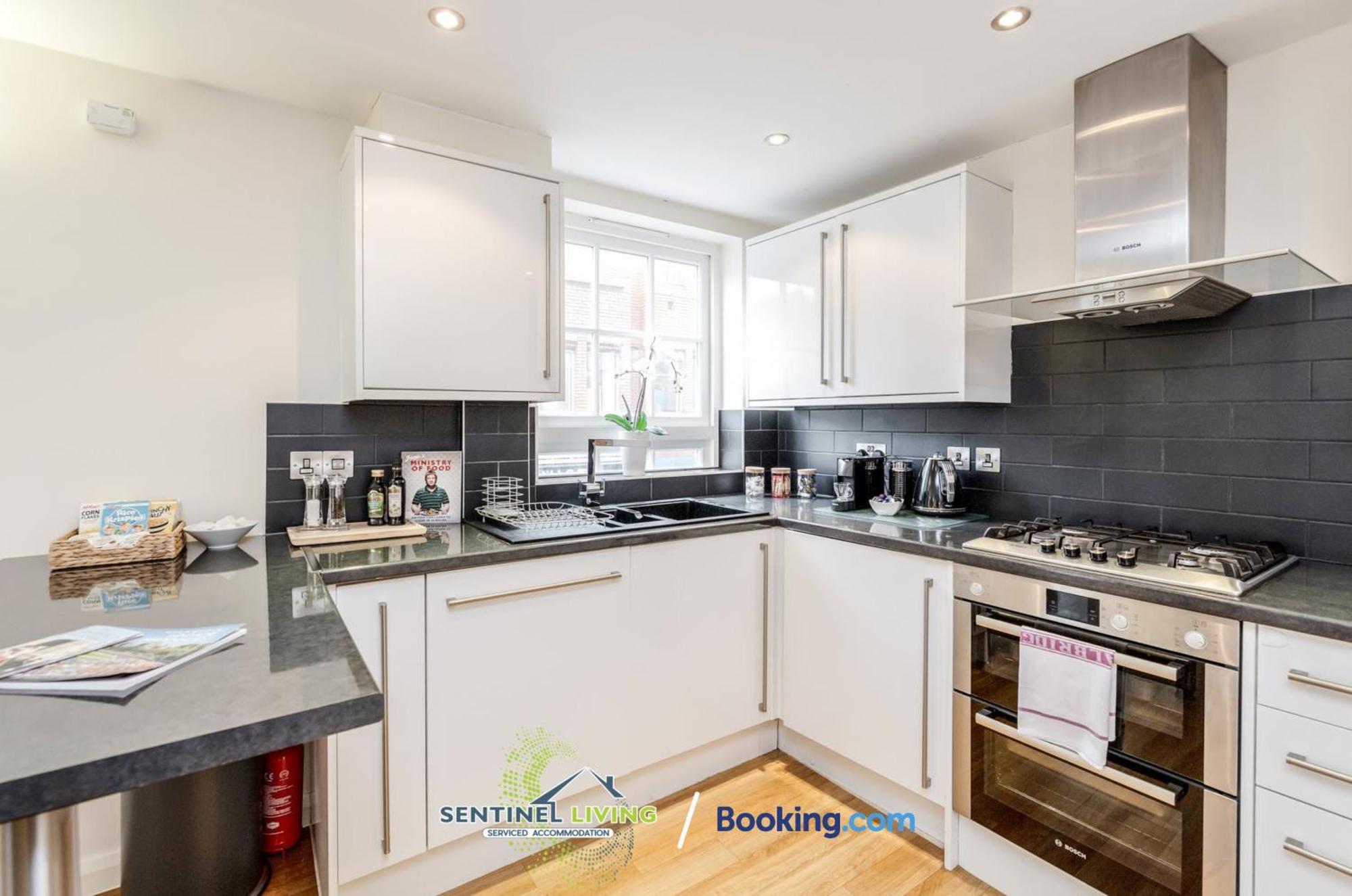 Windsor Flat 2 Bed By Sentinel Living With Free Wifi And Parkingアパートメント エクステリア 写真