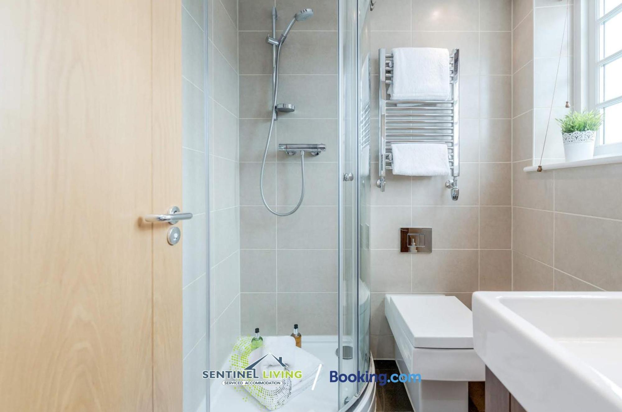 Windsor Flat 2 Bed By Sentinel Living With Free Wifi And Parkingアパートメント エクステリア 写真