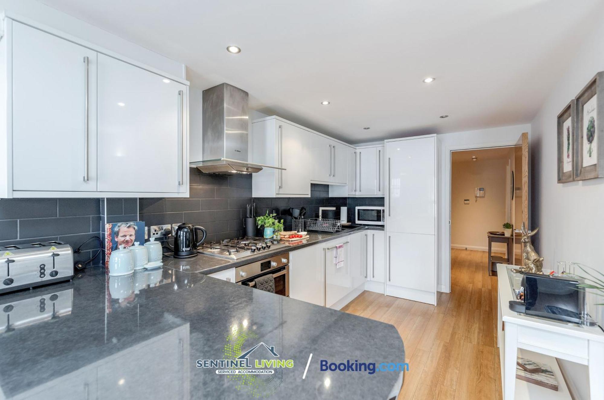 Windsor Flat 2 Bed By Sentinel Living With Free Wifi And Parkingアパートメント エクステリア 写真